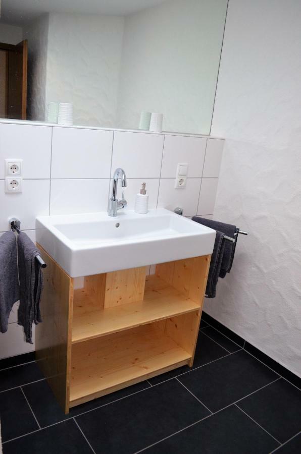 Beim Hooch "Schindelloft" Lägenhet Brucktal Exteriör bild